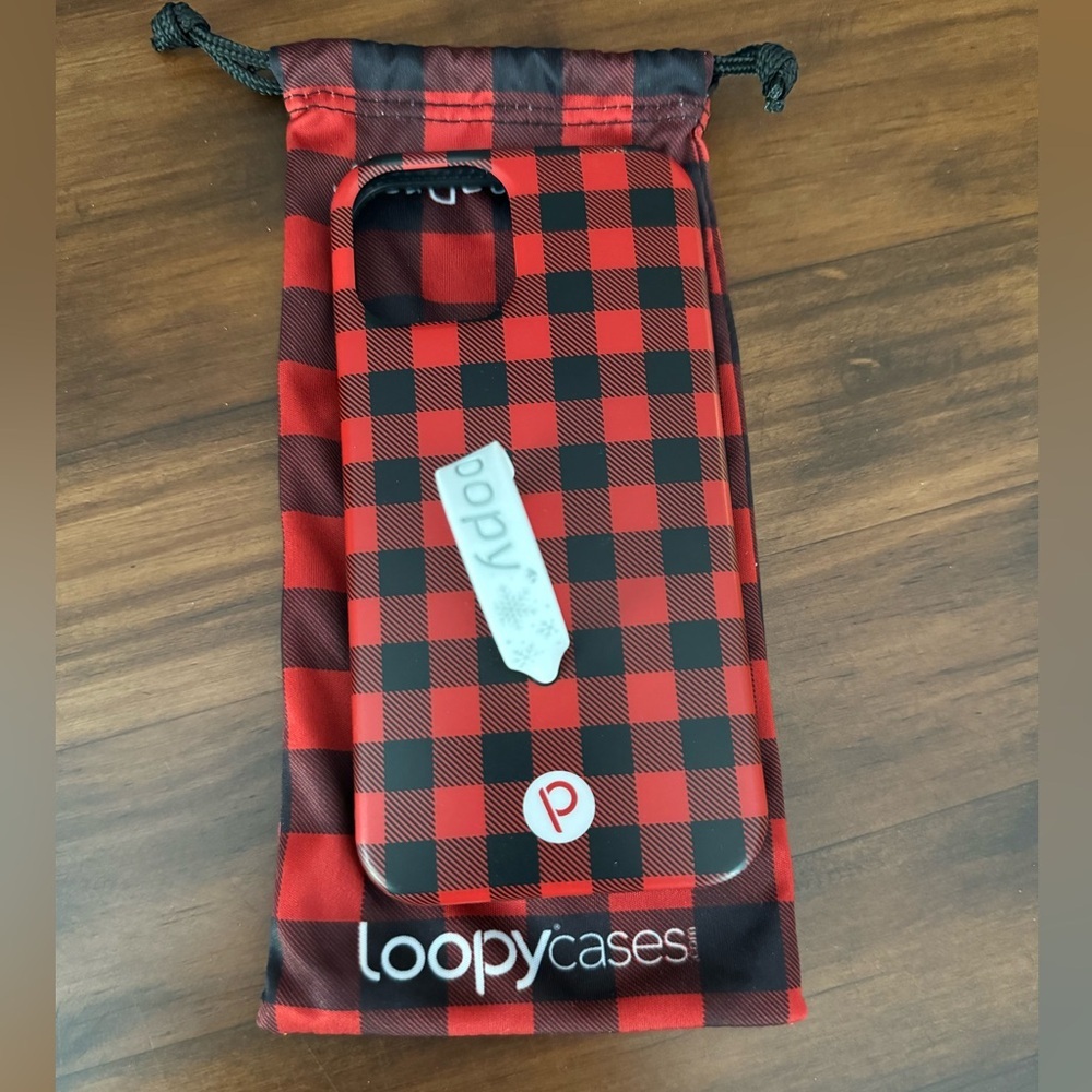 Loopy Case iPhone 12pro‎ 
Red and Black Plaid Phone Case